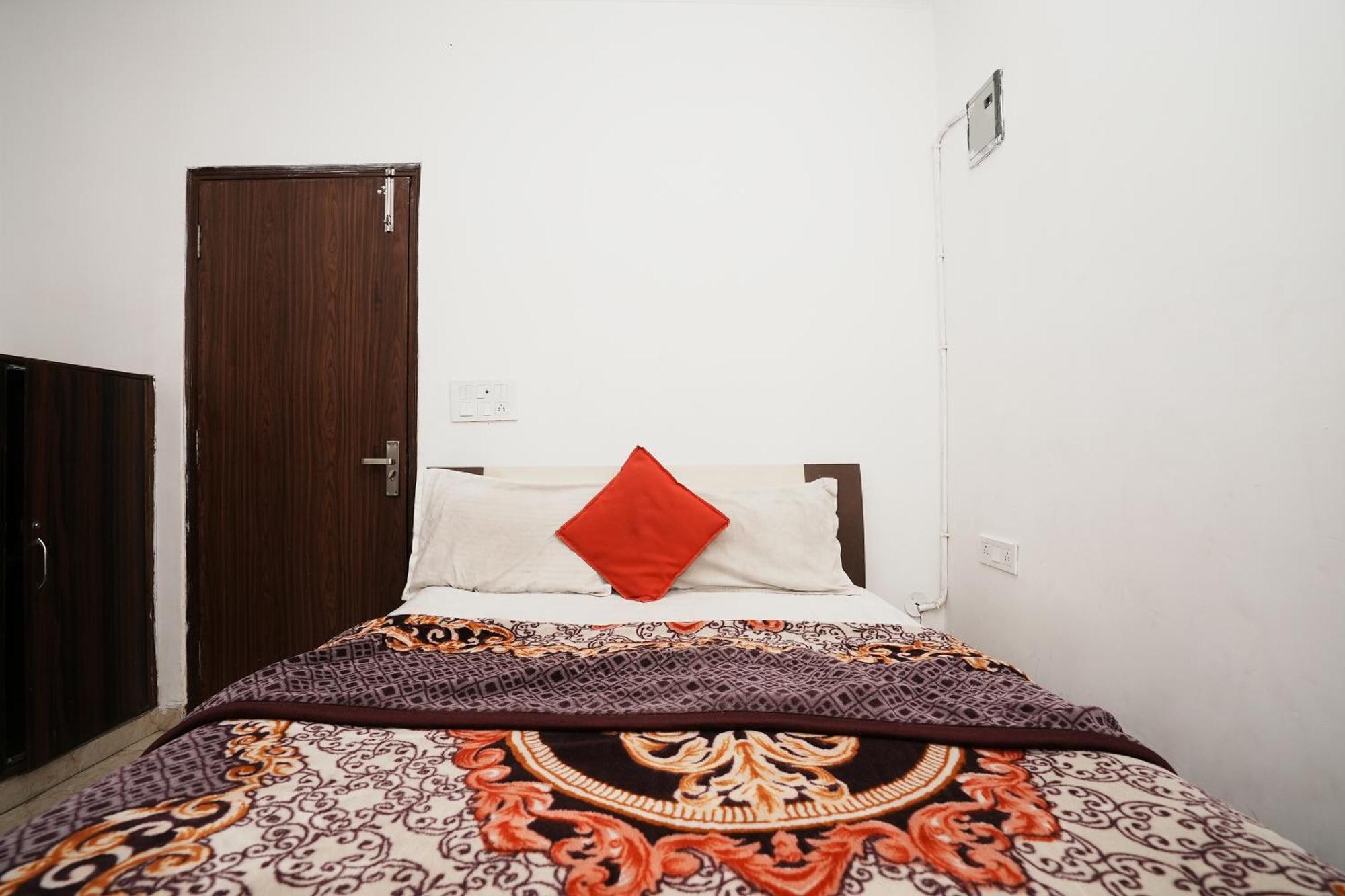 Hotel Sunrise Moon Nueva Delhi Exterior foto