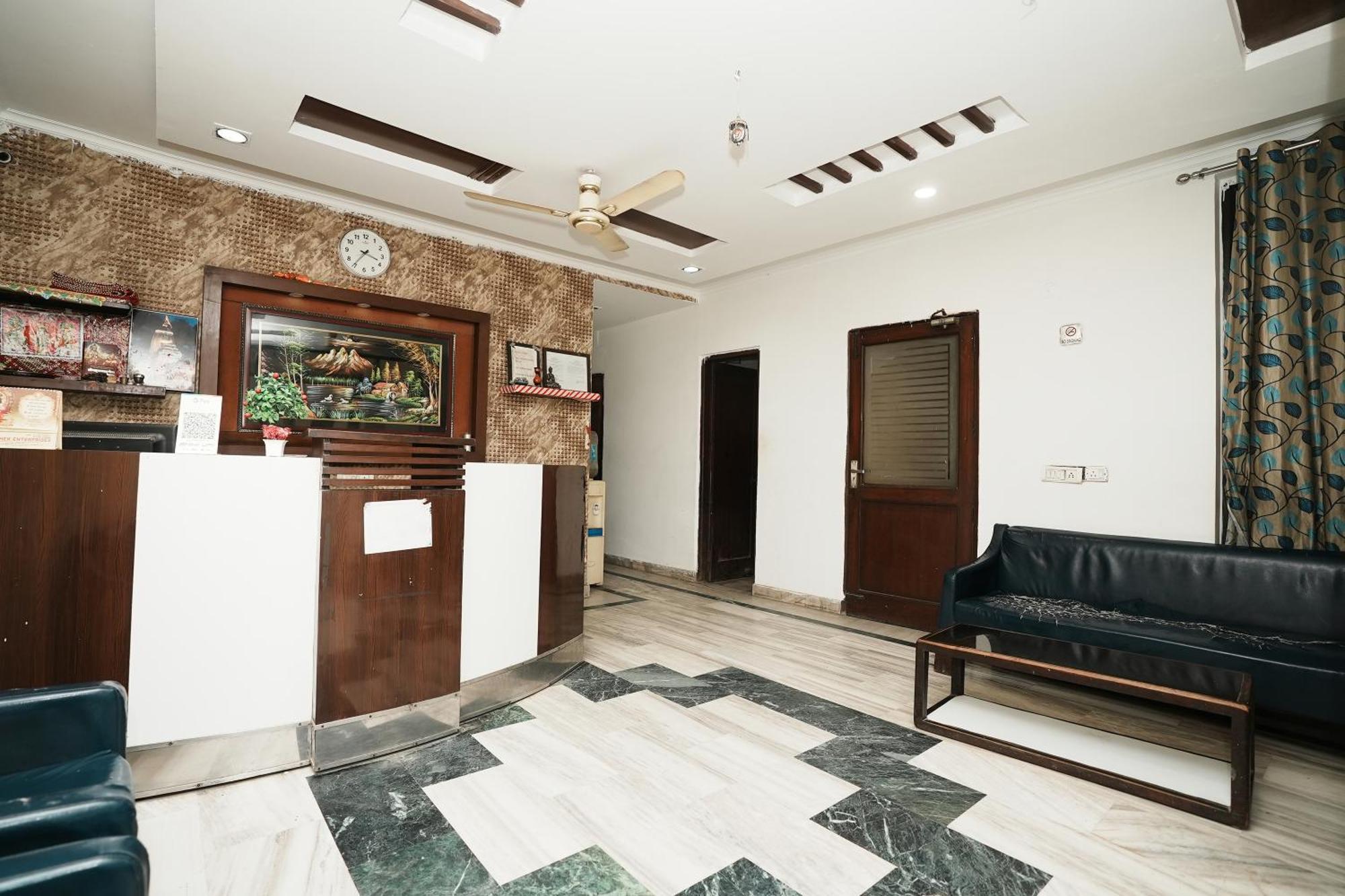 Hotel Sunrise Moon Nueva Delhi Exterior foto